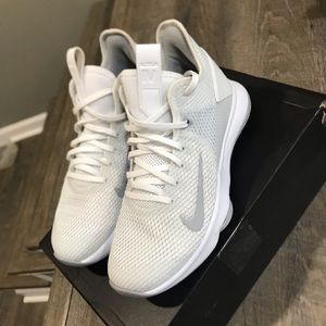 Lebron witness team white 7